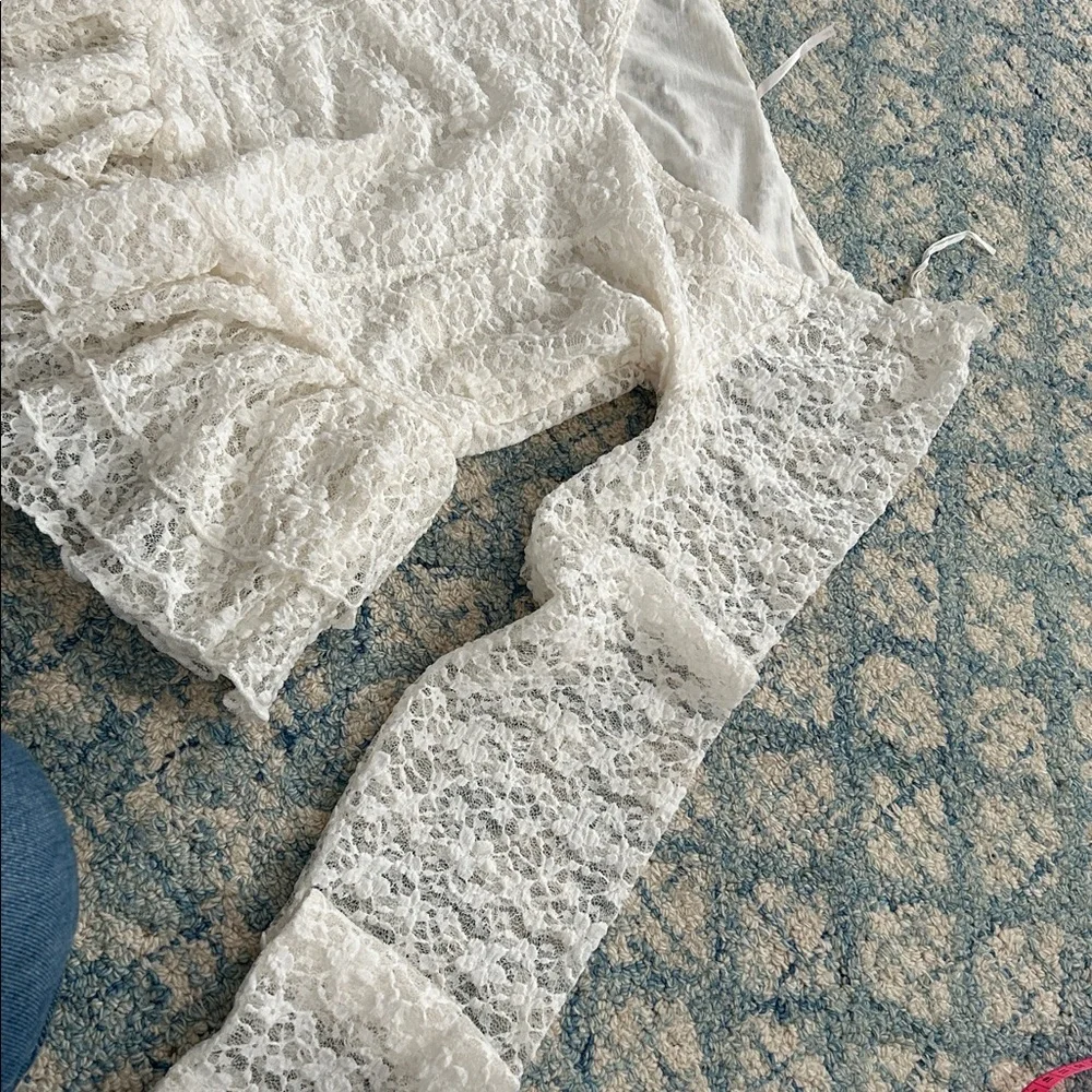 FP Stella White Lace Peplum Top large - Picture 4 of 7